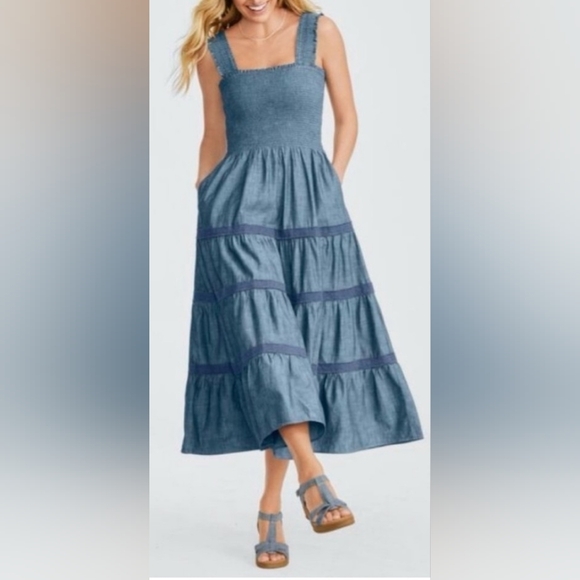 Lands' End Chambray Cotton Poplin Smocked Tiered  Pocket Maxi Dress Sz L(14-16) - Picture 1 of 10